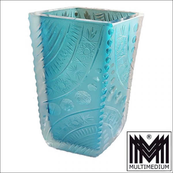 Antonin Drobnik (attrib.) blaue Czech Glas Vase farblos überfangen geschliffen