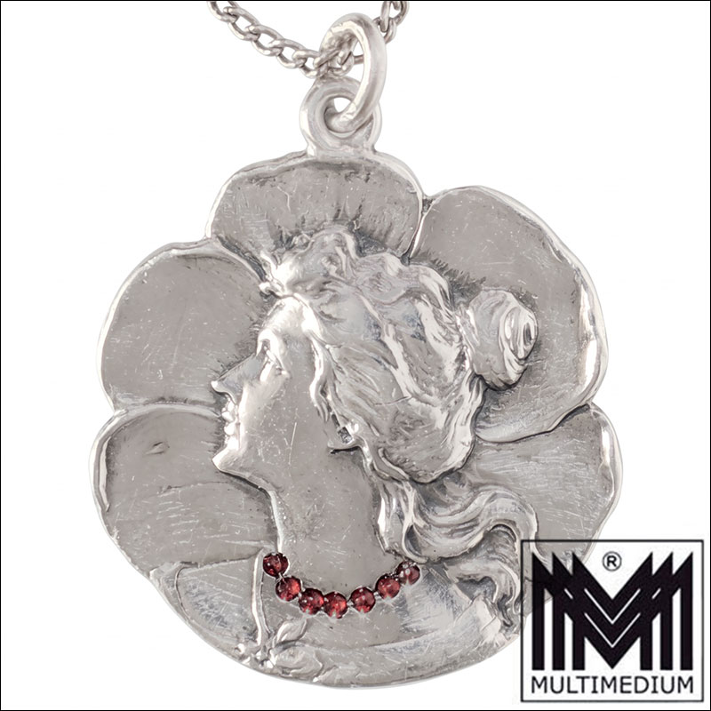 Gemini Generated Image nphb9ynphb9ynphb Jugendstil Anhänger mit Kette 800 Silber Mädchenportrait Kleeblatt